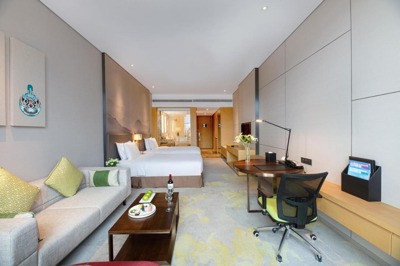 Holiday Inn Baoji Central By Ihg Екстериор снимка