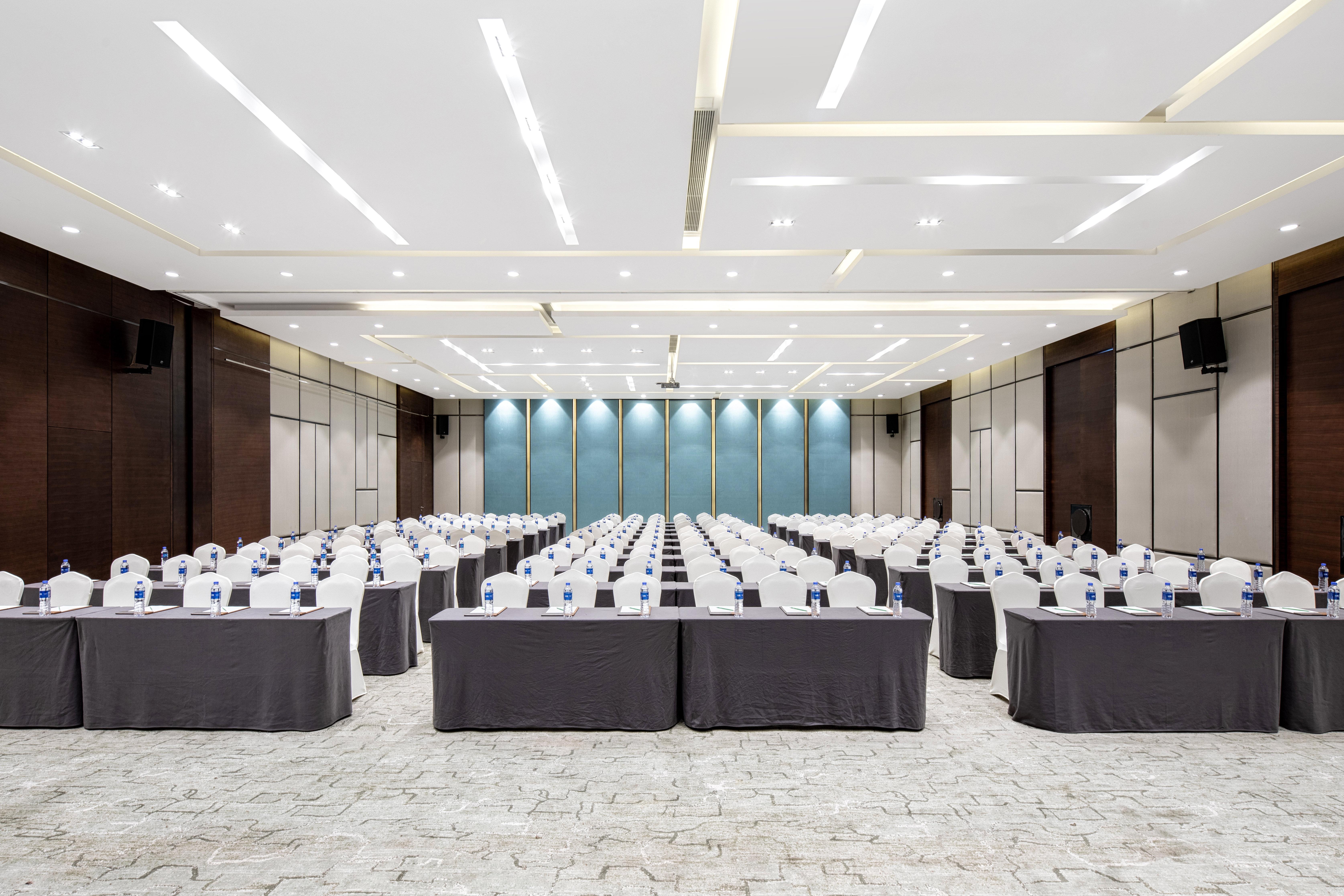 Holiday Inn Baoji Central By Ihg Екстериор снимка