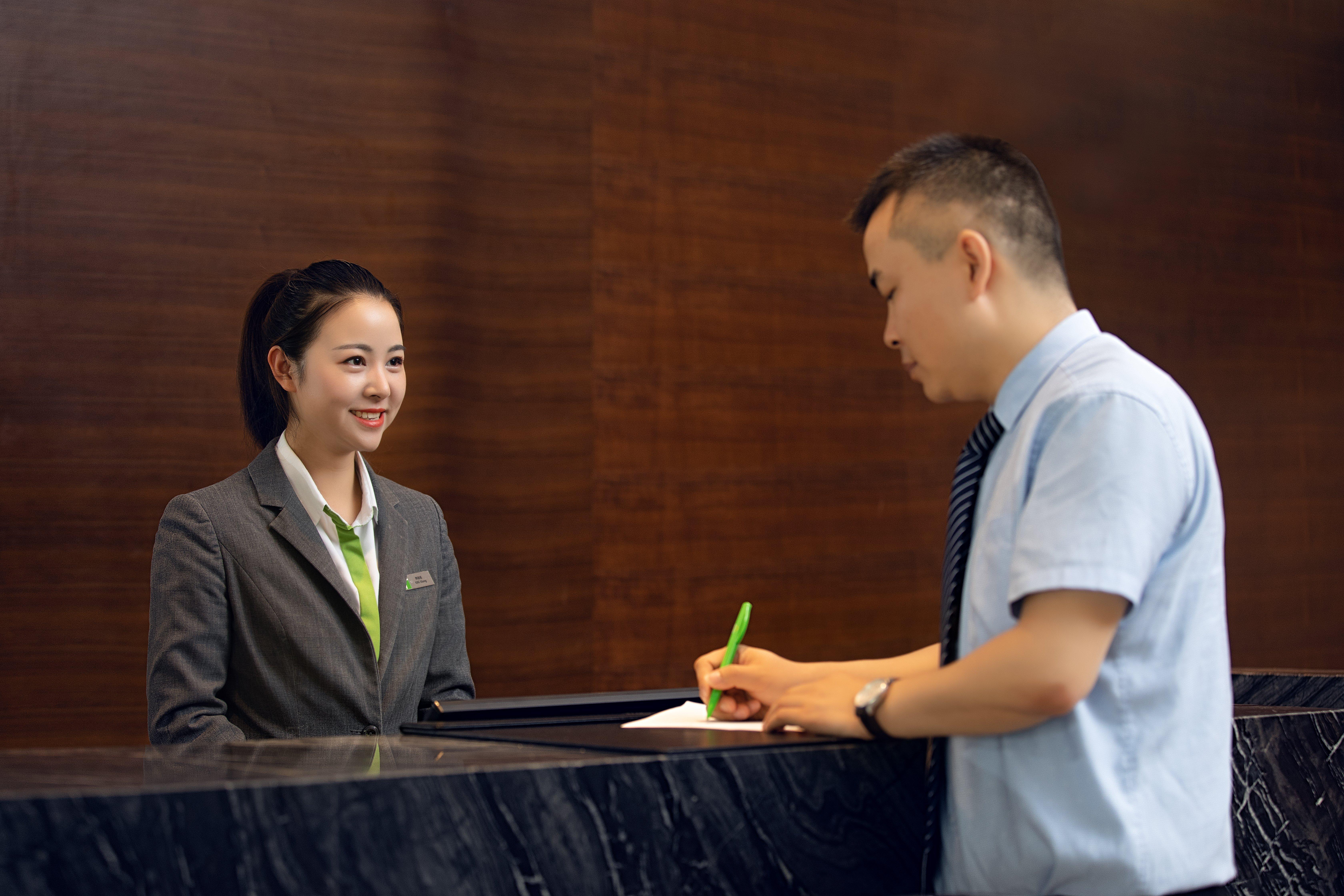 Holiday Inn Baoji Central By Ihg Екстериор снимка